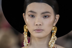Schiaparelli Haute Couture SS 2022
Paris Fashion Week January 2022