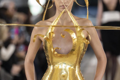 Schiaparelli Haute Couture SS 2022
Paris Fashion Week January 2022