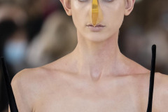 Schiaparelli Haute Couture SS 2022
Paris Fashion Week January 2022
